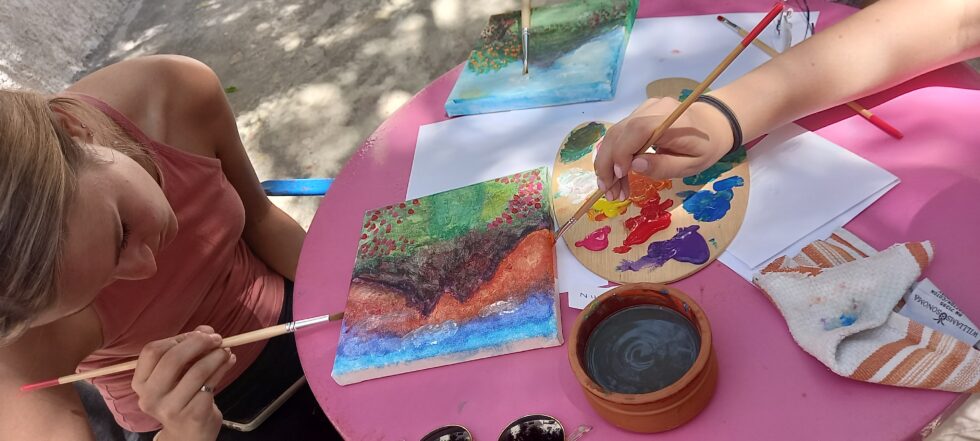 θεραπεία μέσω τέχνης