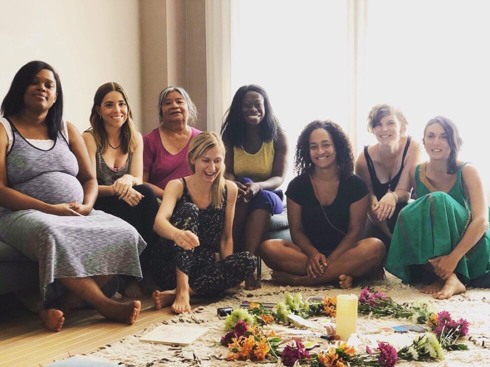 ομαδική θεραπεία μέσω τέχνης