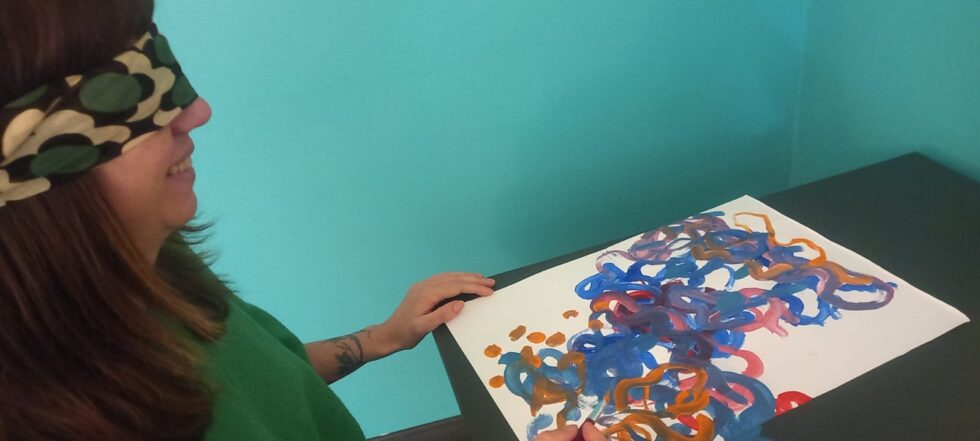 θεραπεία μέσω τέχνης